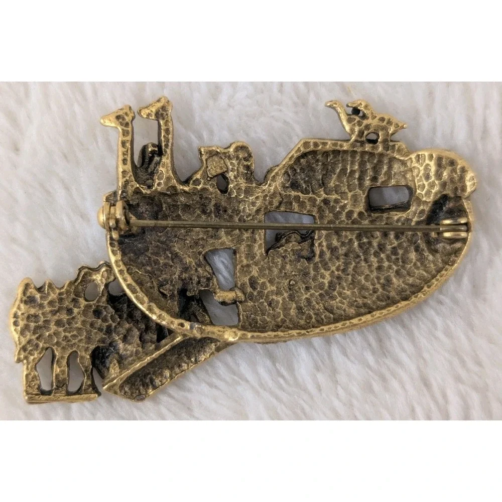 Noah's Ark Animal Pin Brooch Antiqued Gold Tone Avenue‎ Collection
